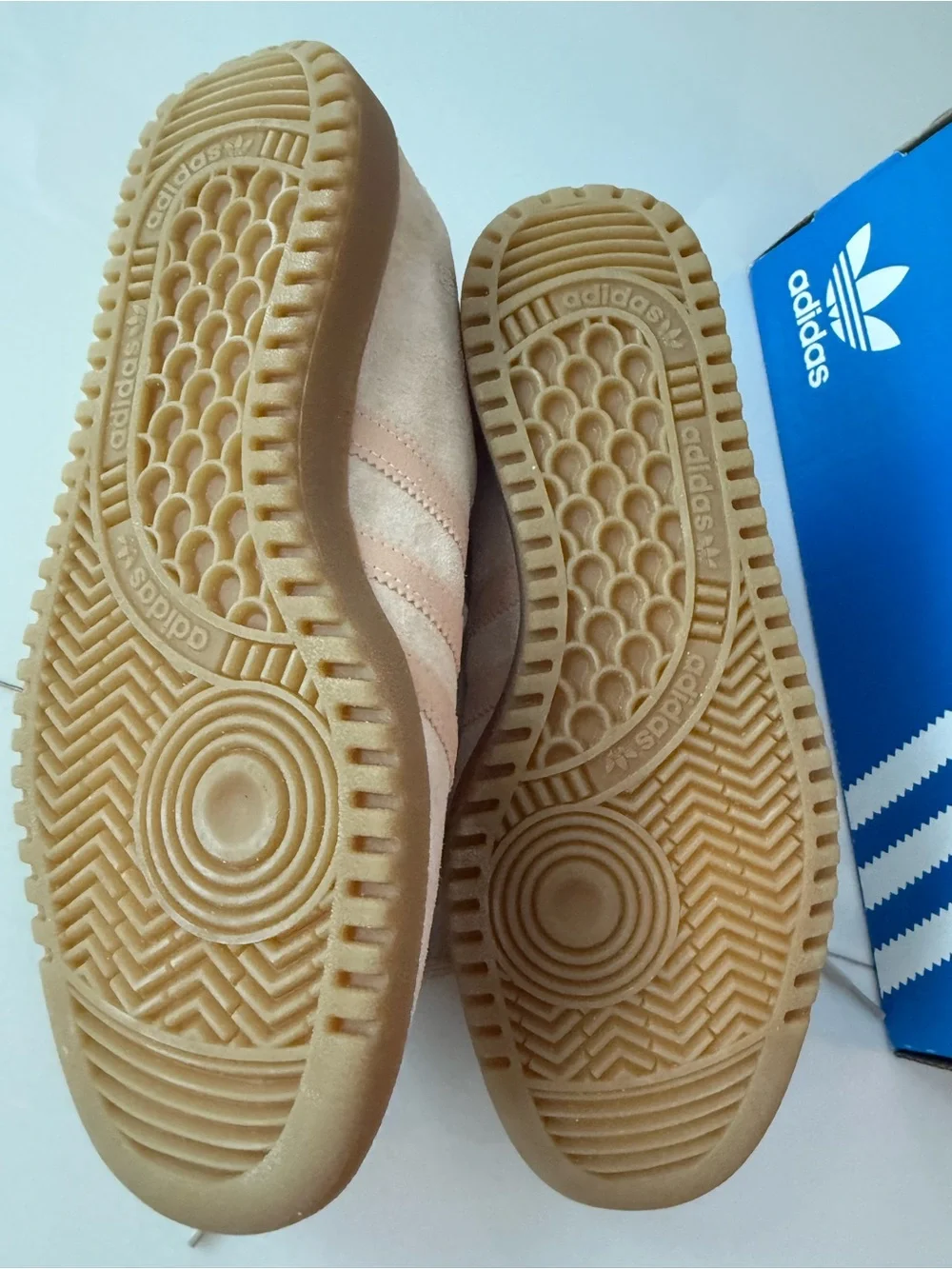 adidas Originals Bermuda Wonder White Gum GY7388 Men's 6 NIB
